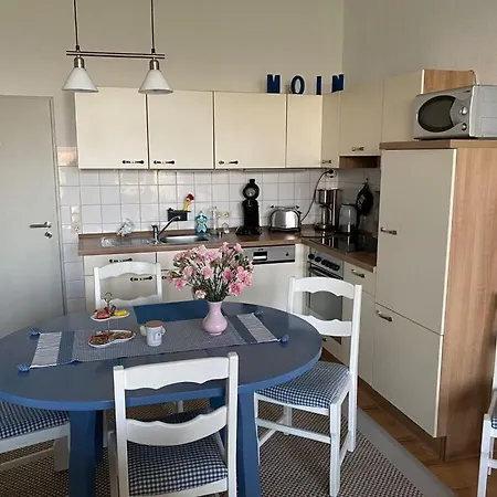 Frisian Bee Modern Retreat Prázdninový dům
